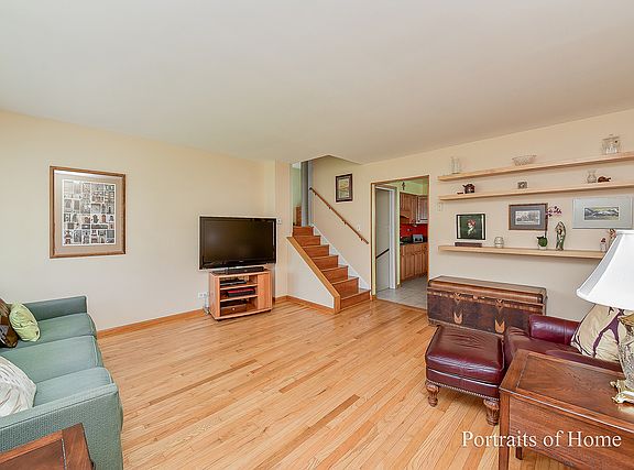 2nd image of 3820 N Park St
