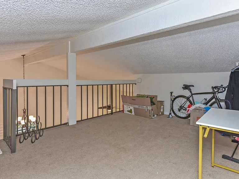 1400 NW 9th Ave #B-8 — Photo 15