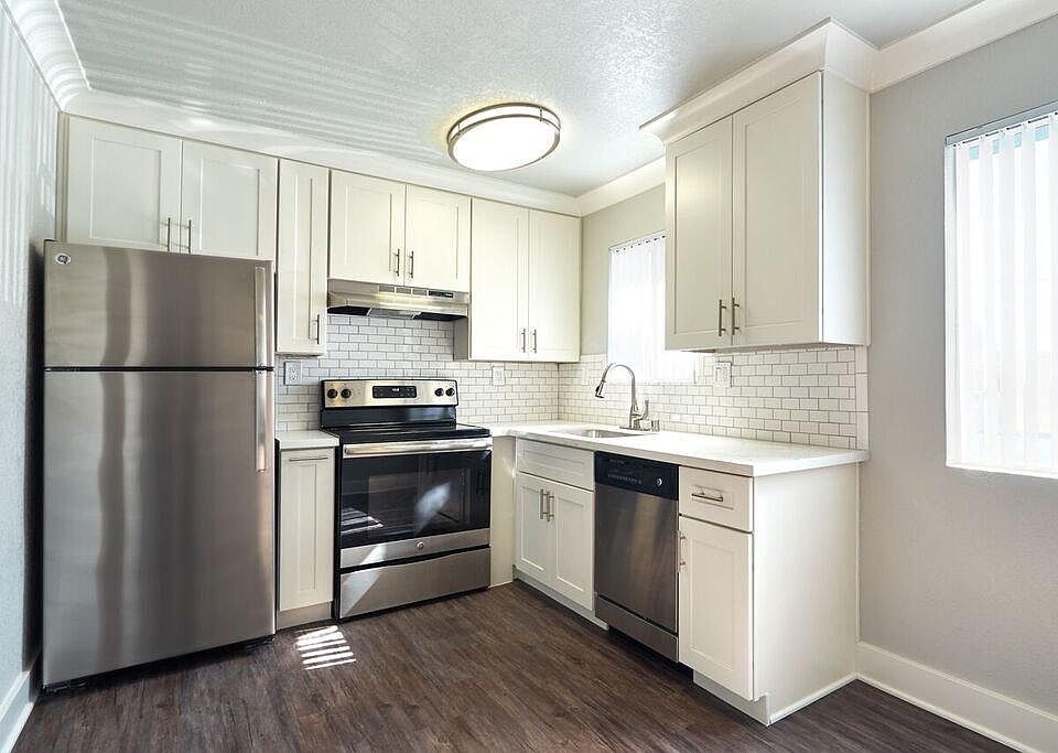1st image of 835 24th Ave APT D