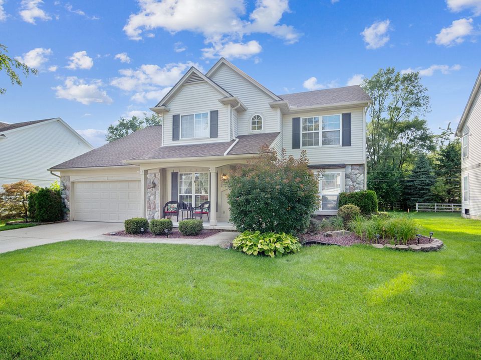 1st image of 923 Westbrooke Dr