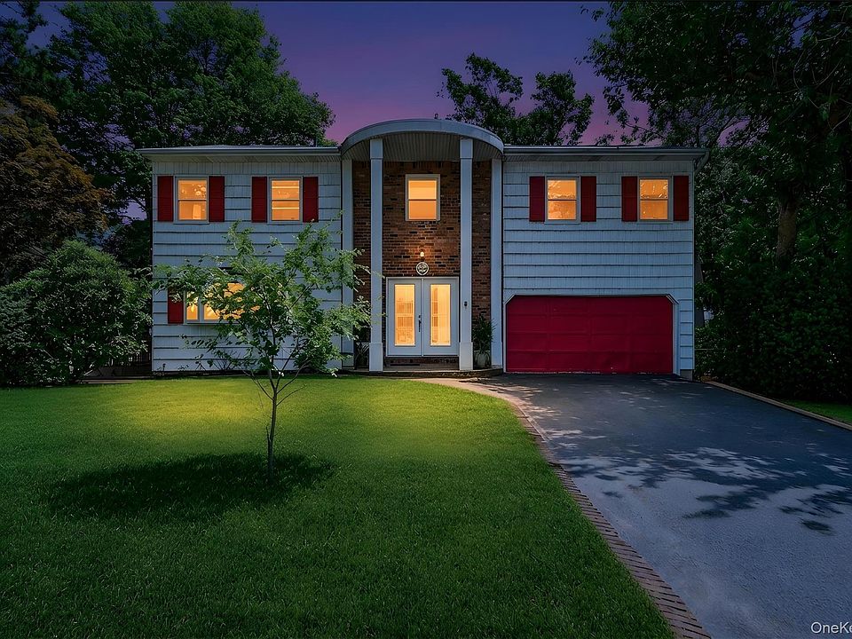 1st image of 4 Tall Pines Lane