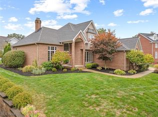 6446 Tallwood Cir NW, Canton, OH