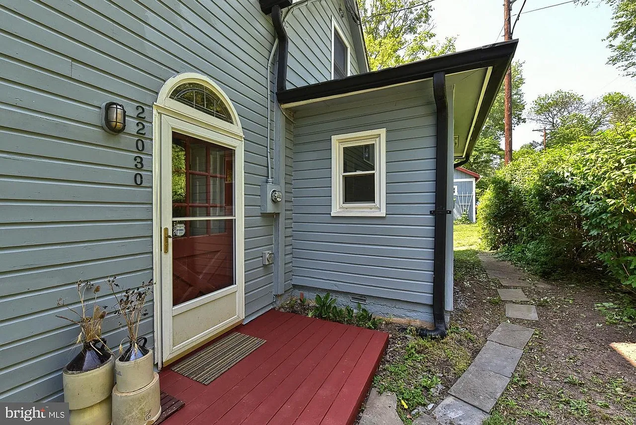 22030 Big Woods Rd — Photo 2