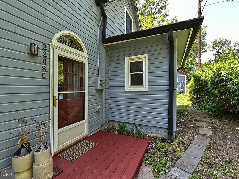22030 Big Woods Rd — Photo 2