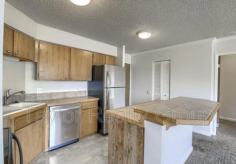 1301 Speer Blvd #308 — Photo 4