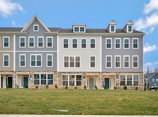 360 Coastal Ave APT 102, Stafford, VA 22554