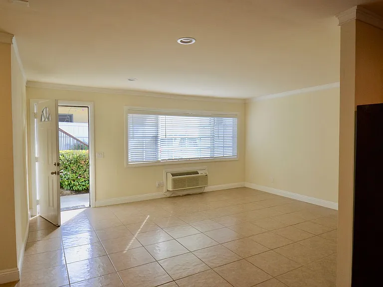 7517 Herschel Ave #2 — Photo 22