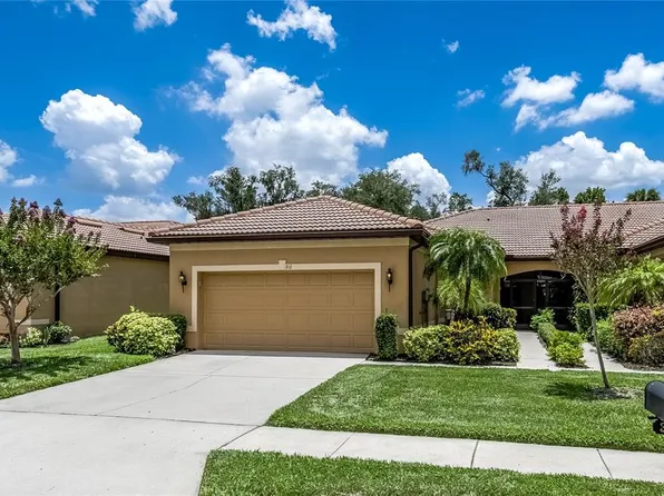 312 Seneca Falls Dr, Apollo Beach, FL 33572