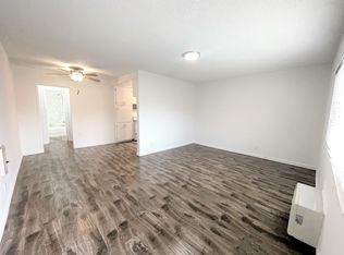6640-6652 Darby Ave, Reseda, CA 91335