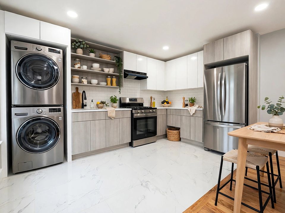 1st image of 145 Elm St #3
