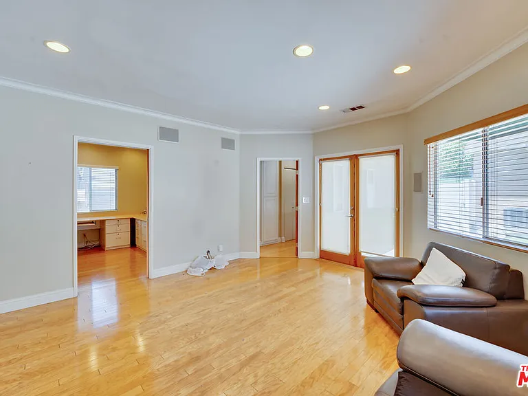 6335 W 85th Pl — Photo 8