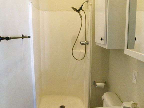 5th image of 68 Beaufain St APT C
