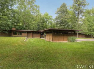 2525 McCann Rd, Middleville, MI 49333