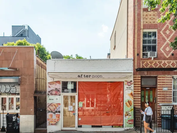 146 North Seventh Street image 15 of 36