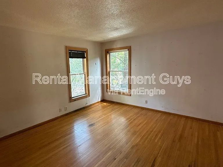 1408 Washington St NE #2 — Photo 7