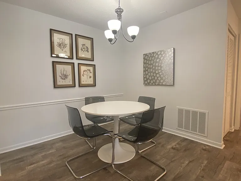Haywood Pointe Apartments — Photo 18