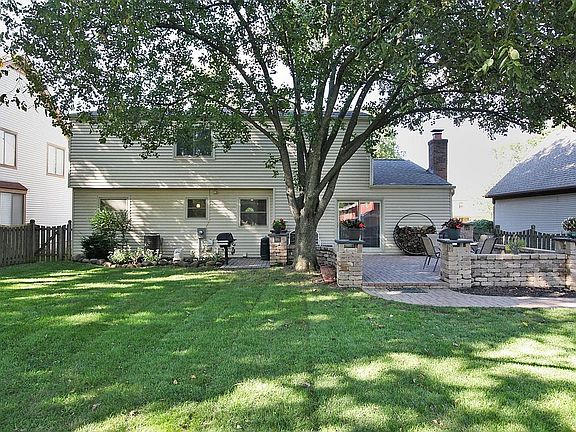 3rd image of 2329 Woodcreek Pl