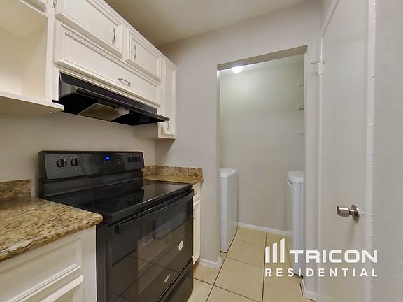 5th image of 17803 Glenmark Dr