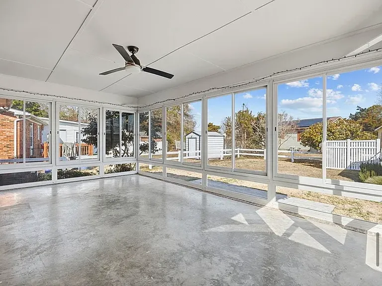 1145 Forest Dr — Photo 13