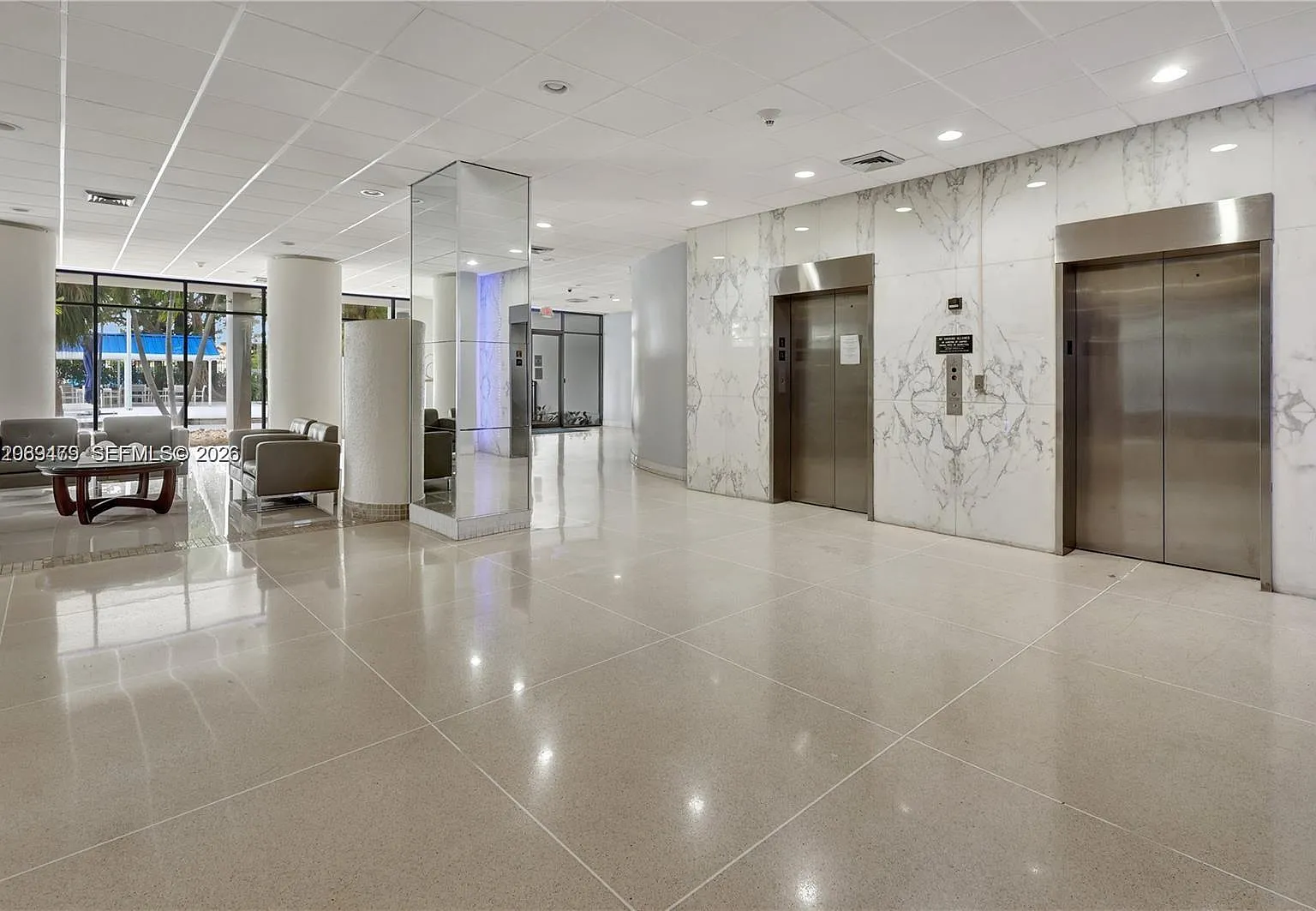Bonavida Condo — Photo 4