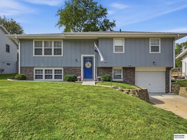 10245 O St, Omaha, NE 68127
