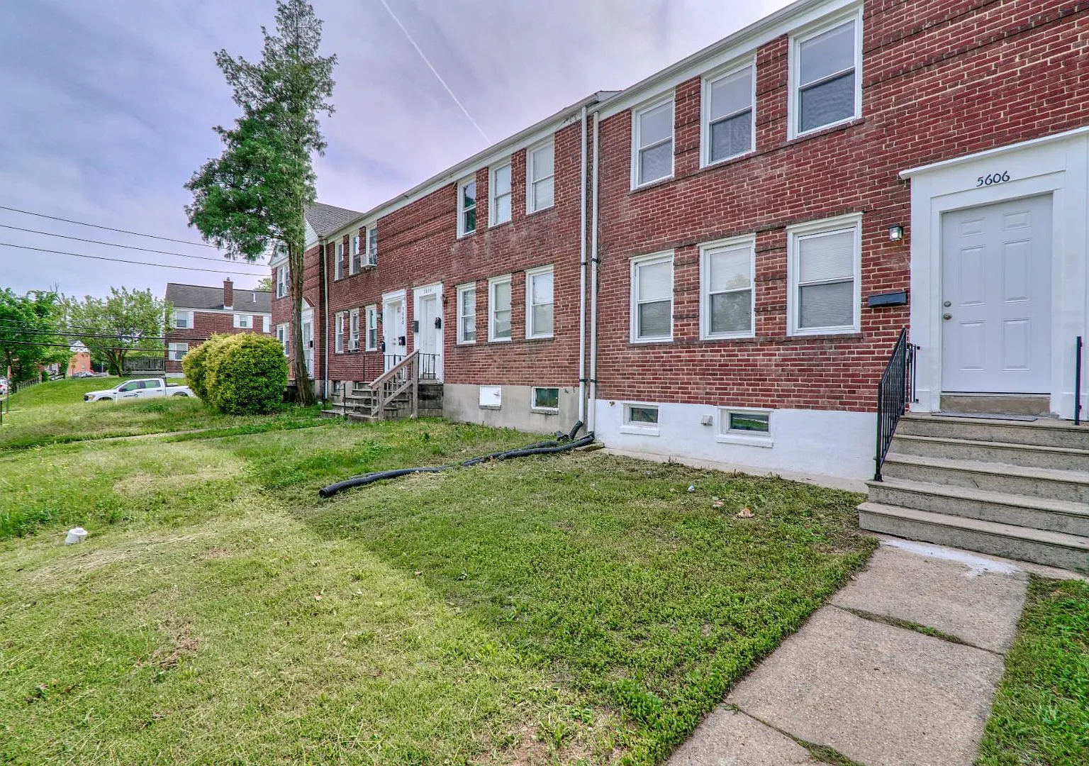 5606 Midwood Ave. - 2 — Photo 3