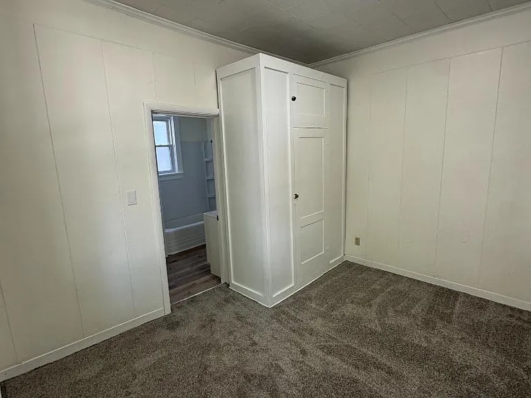 Unit Photo