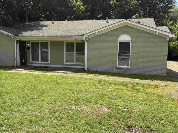 1857 S Perkins Rd, Memphis, TN 38117