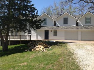 6920 NW Searcy Dr, Kansas City, MO 64152