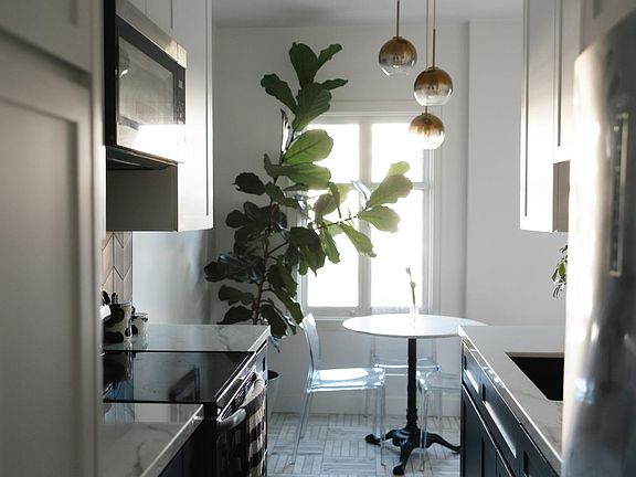 5th image of 140 Linden Ave APT 351