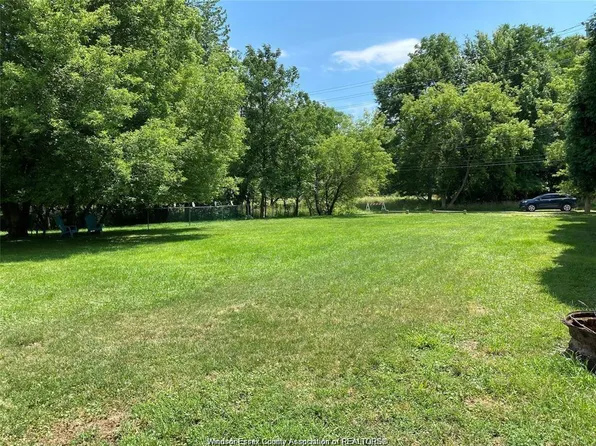 Lambton St, Windsor, ON N9E 3R4