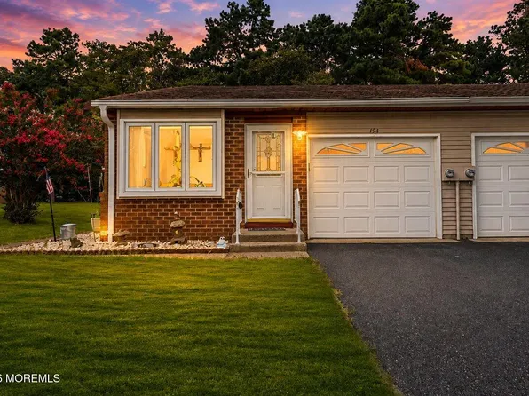 19A Maplewood Drive #52, Whiting, NJ 08759