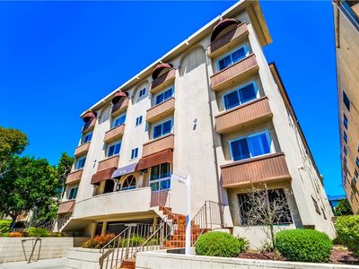8738 Delgany Ave APT 202, Playa Del Rey, CA, 90293