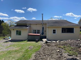 684 E Maine Rd, Johnson City, NY 13790