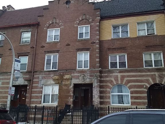 2nd image of 3803 S Giles Ave