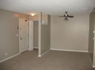 1724 Brookdale Rd APT 21, Naperville, IL 60563
