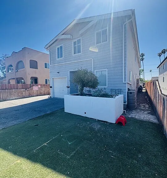 5919 Denver Ave #5919 — Photo 4