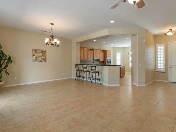 4th image of 26352 W Runion Ln