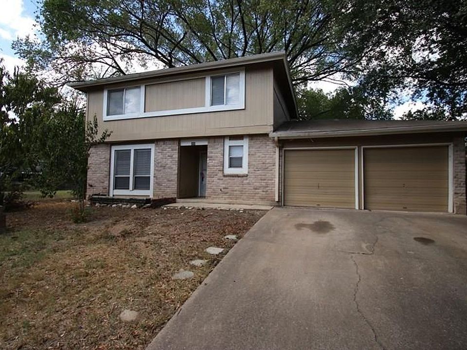 1st image of 209 Heartwood Dr