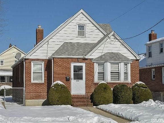 3rd image of 670 Benris Ave