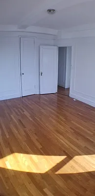 Rented by Roberto Guilbet, LREB | media 42