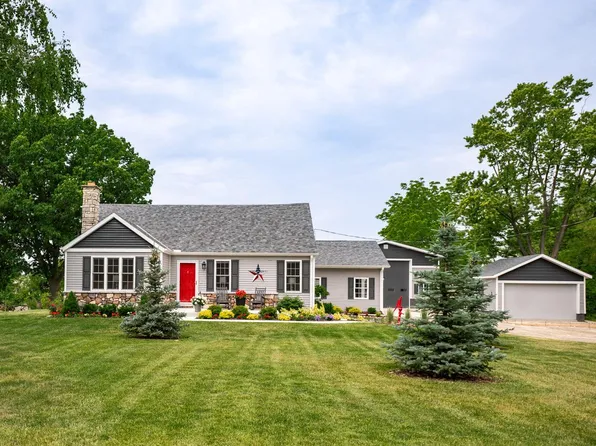 2126 N Emmertsen ROAD, Mount Pleasant, WI 53406