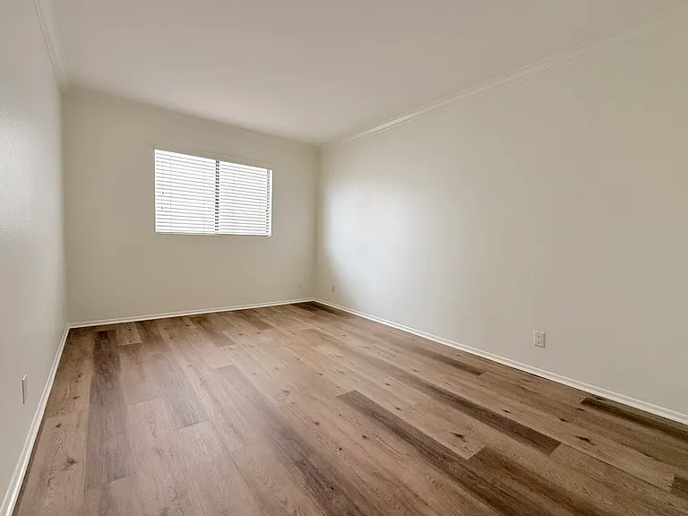 11347 Nebraska Ave — Photo 12