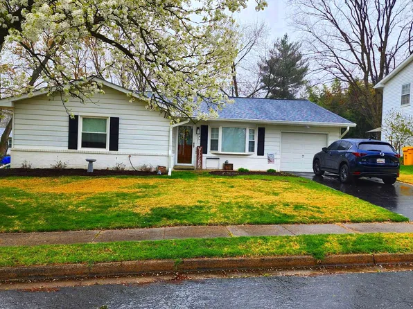 2281 Four Seasons Dr, Gambrills, MD 21054