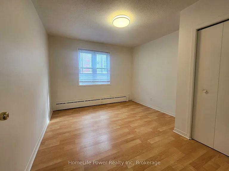 250 King St E #2 — Photo 5