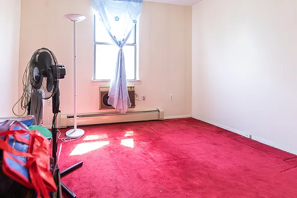 Sold by Greenpoint Properties | media 18