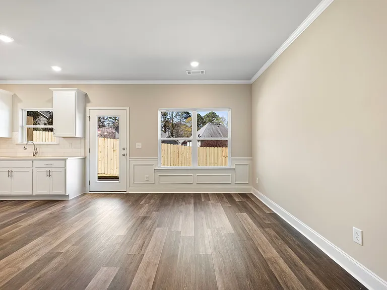 6145 Colston Ln — Photo 22