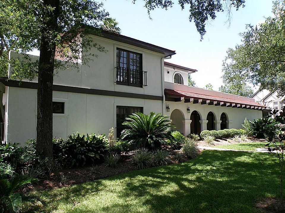 1st image of 406 Charleston Dr