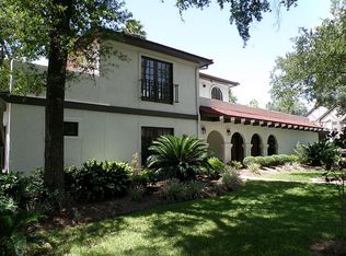 406 Charleston Dr, Friendswood, TX 77546