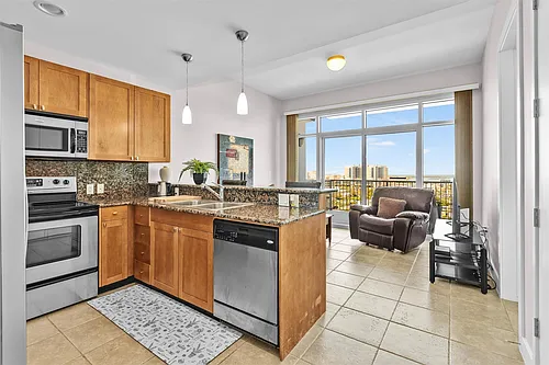 500 Seawall Blvd #1105 Photo 1